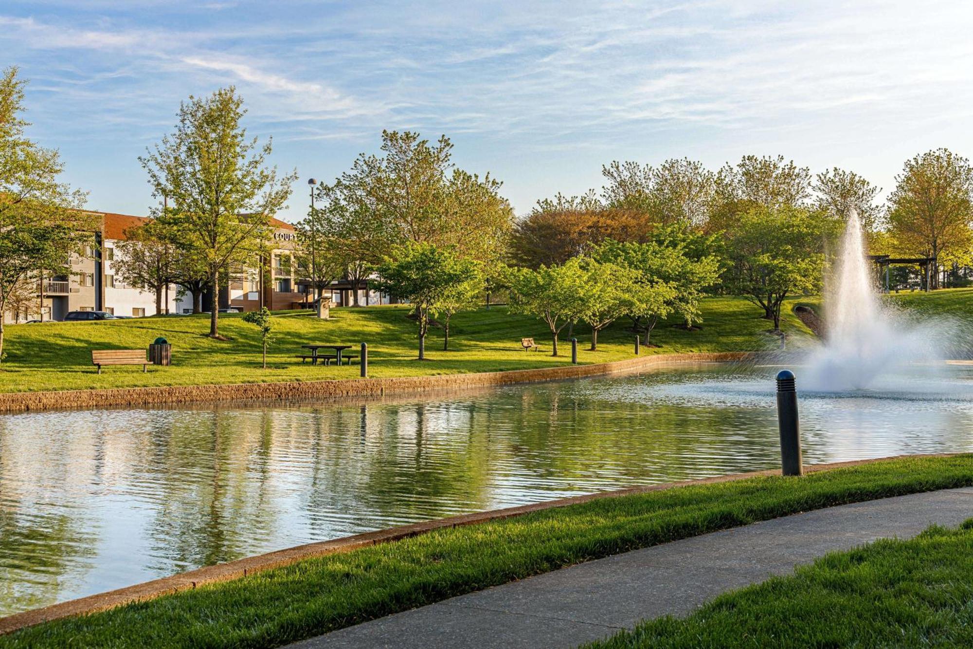 Отель Courtyard Paducah West Экстерьер фото