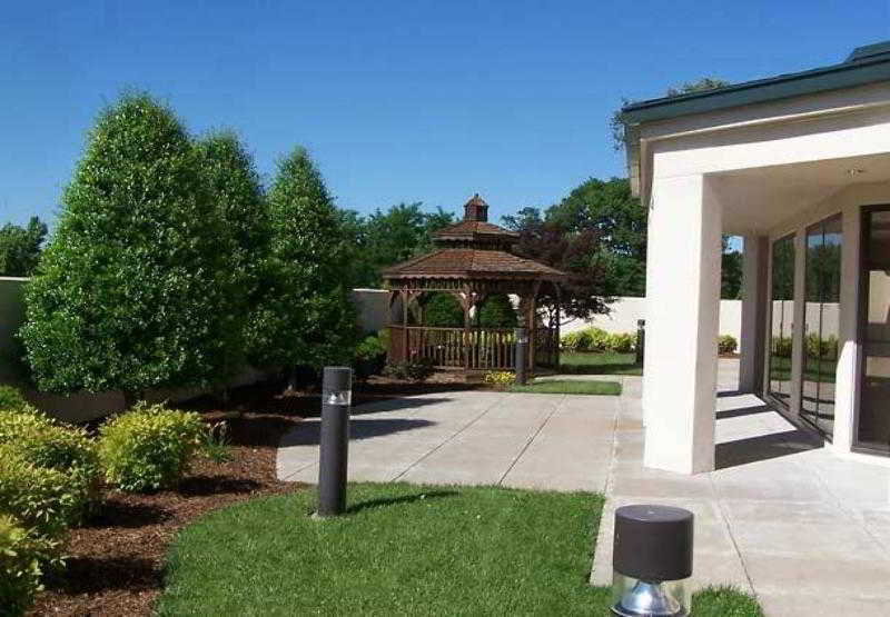 Отель Courtyard Paducah West Экстерьер фото